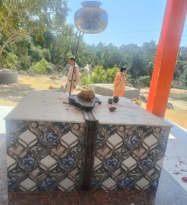 Temple theft incident